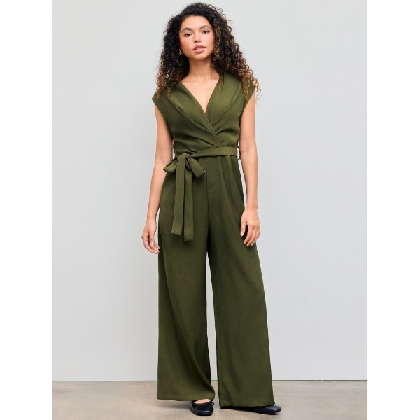 Cider Collar Solid Pocket Wide Leg Jumpsuit with Belt, ₹5,799