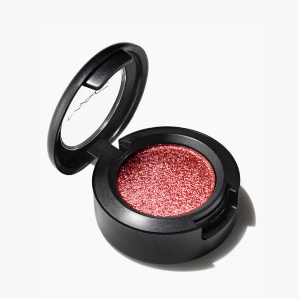 Mac Dazzleshadow, ₹2,400