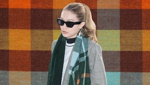 Boring winter outfit? These vibrant scarves are the instant fix to pull it out of snooze mode Boring winter outfit? These vibrant scarves are the instant fix to pull it out of snooze mode