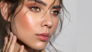 Honey brown blushes are the easiest way to get that warm sun-kissed glow Honey brown blushes are the easiest way to get that warm sun-kissed glow