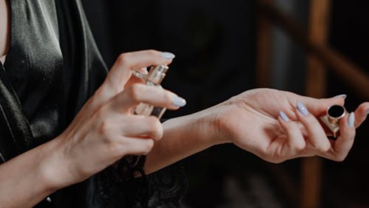 Dark fruity perfumes that are basically bottled temptation