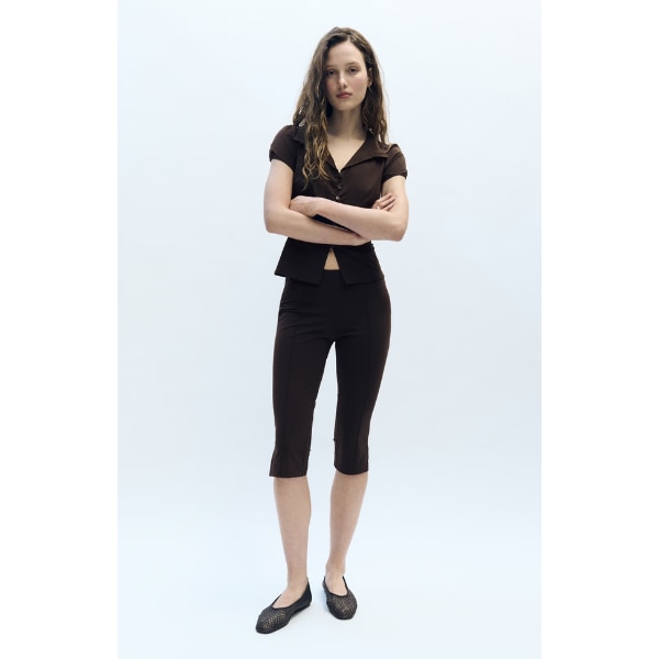 H&M Capri Trousers, ₹999