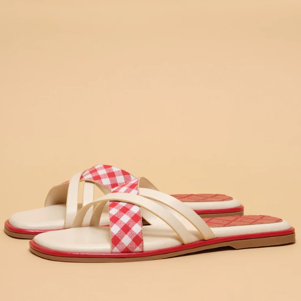 Eridani Rosalene Criss-Cross Flats, ₹2,299