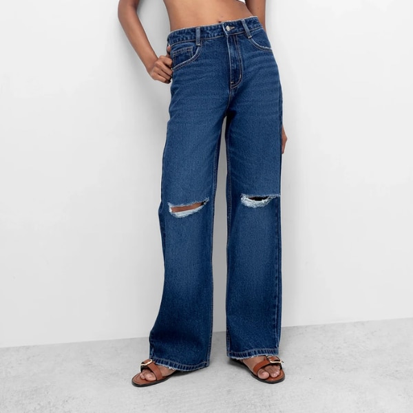 Bluer Dark Blue Straight Fit Ripped Jeans, ₹1,790