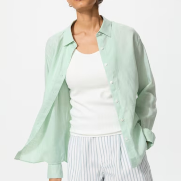 Uniqlo Premium Linen Shirt Long Sleeve, ₹2,990