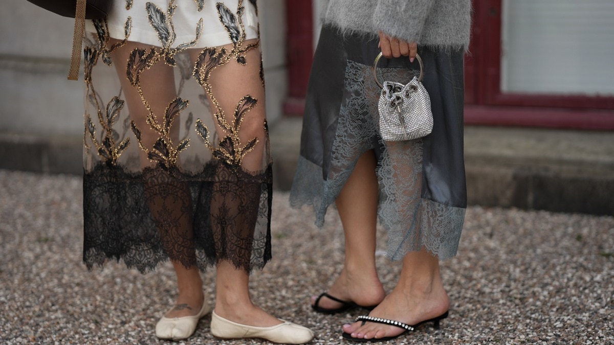 lace trimmed
