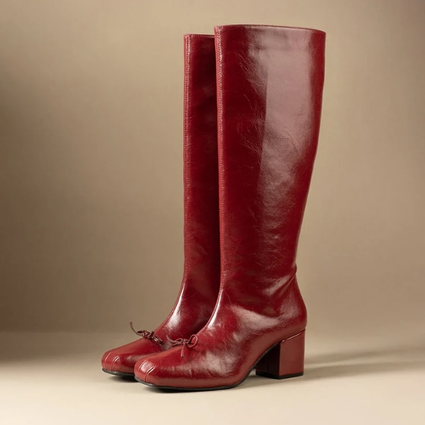 Theater Everest Cherry Boots, 4,790
