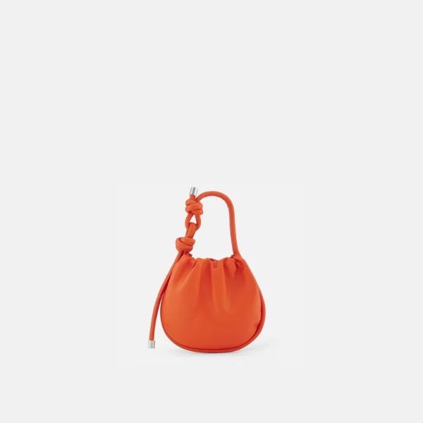 Behno Ina Mini Nappa Carrot, ₹9,350