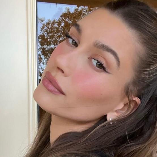 The 'clean girl' look isn’t going anywhere, here are 7 essentials to help you nail it