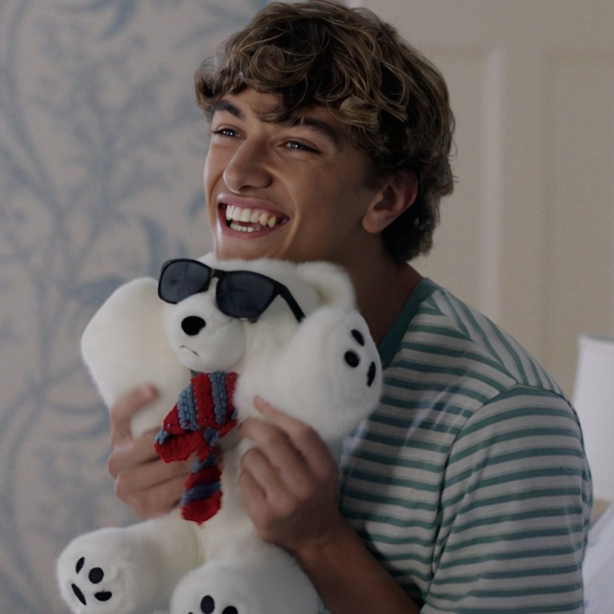 Golden retriever boyfriend or a toxic manchild in disguise? We’re done turning a blind eye