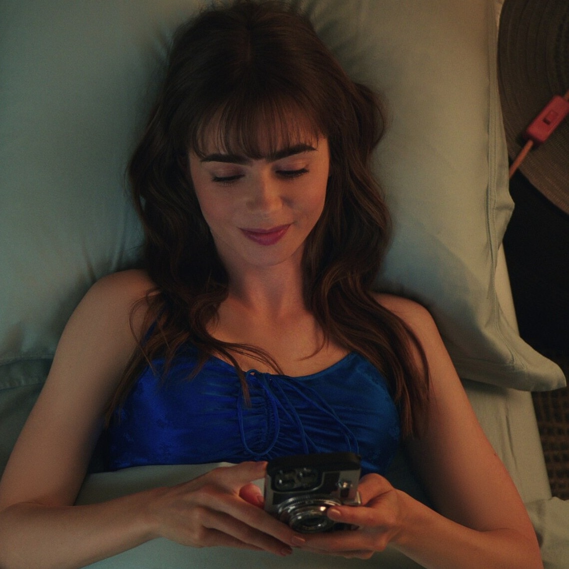 The best non-cringe dating app prompts to spark a real conversation