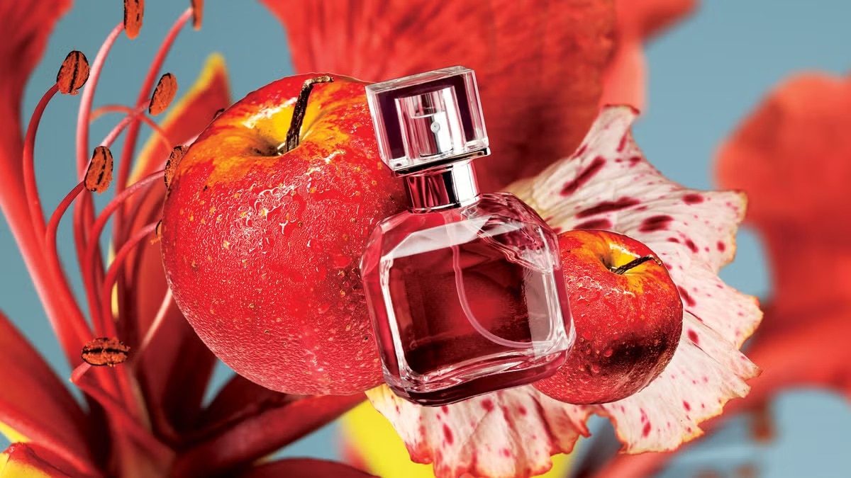 Apple perfumes will hit peak ripeness this fall—here’s what you need to know about the trend