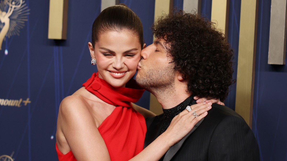 From sweet PDA to twinning moments, these couples owned the Emmys 2025 red carpet