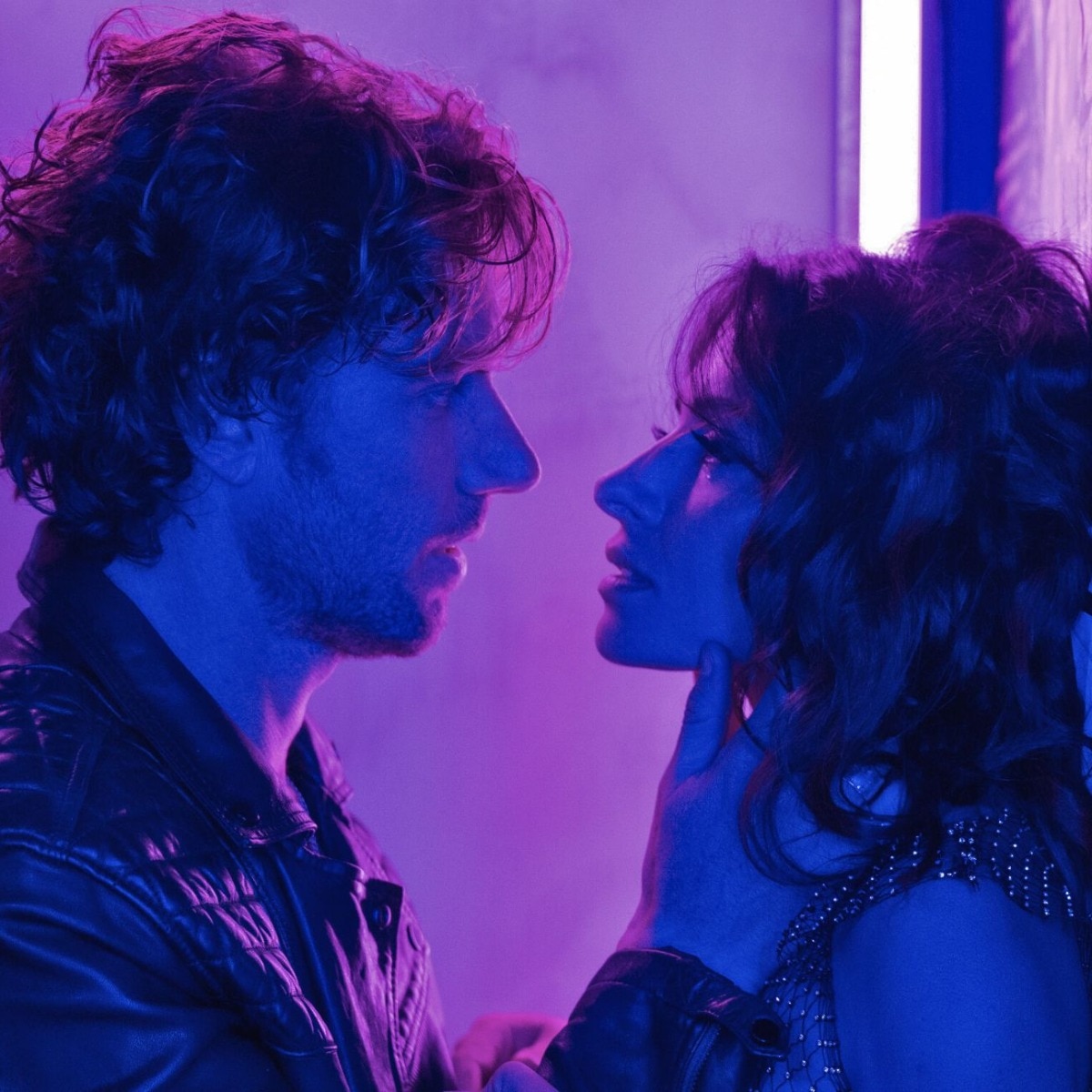 How to talk dirty like a total pro, according to sexperts