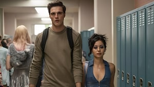 Meet throning, the dating trend that's turning relationships into status symbols Meet throning, the dating trend that's turning relationships into status symbols