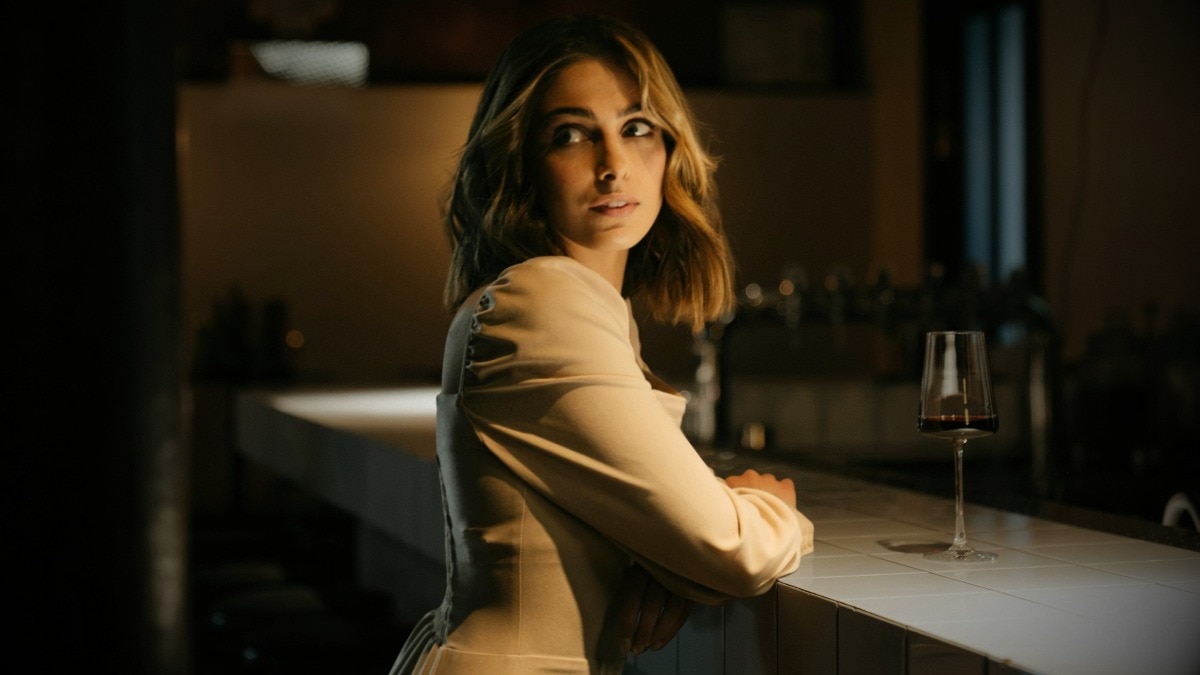 How to sit at the bar alone and actually meet people instead of just staring at your phone the whole time