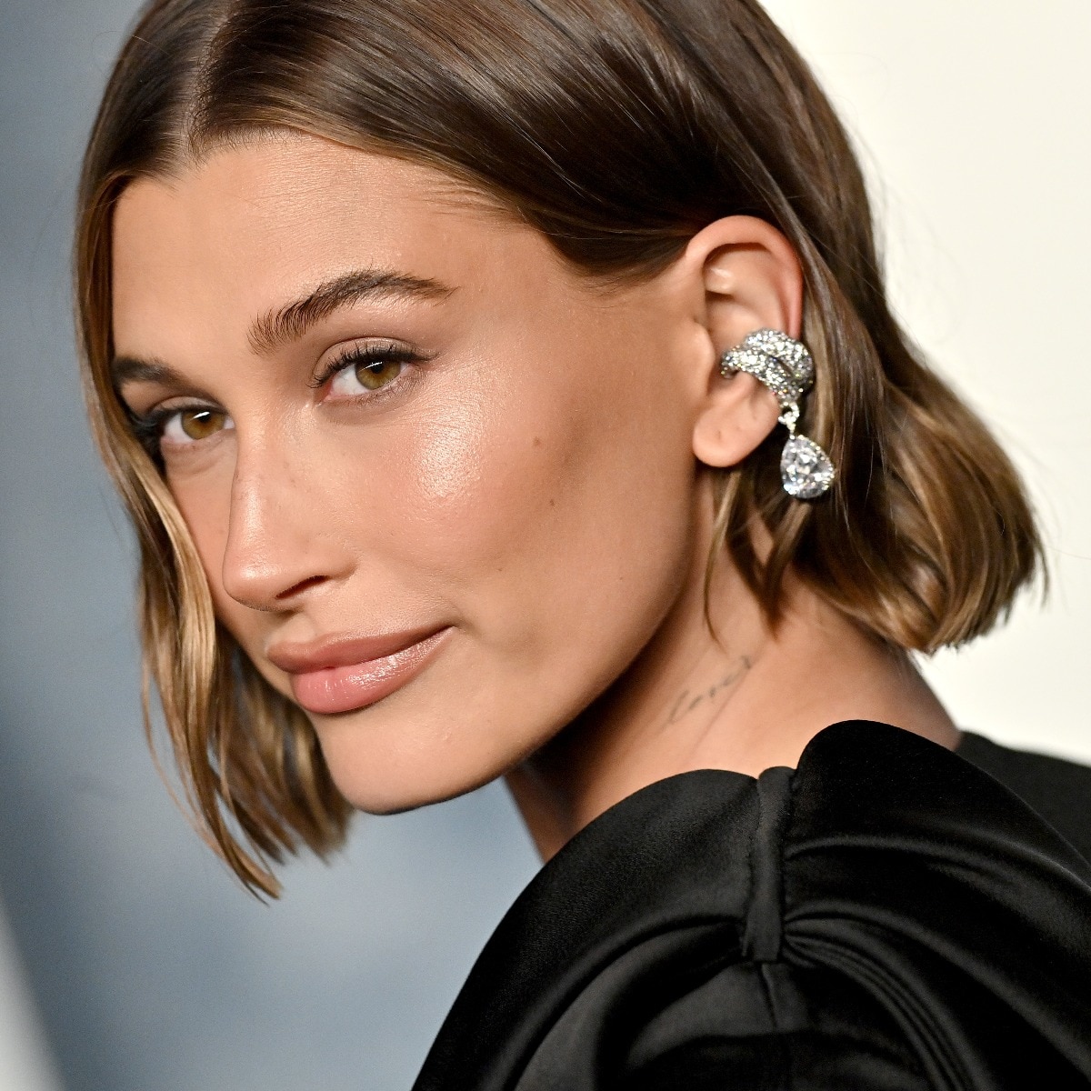 Your guide to all the cute accessories for elevating every party look! 