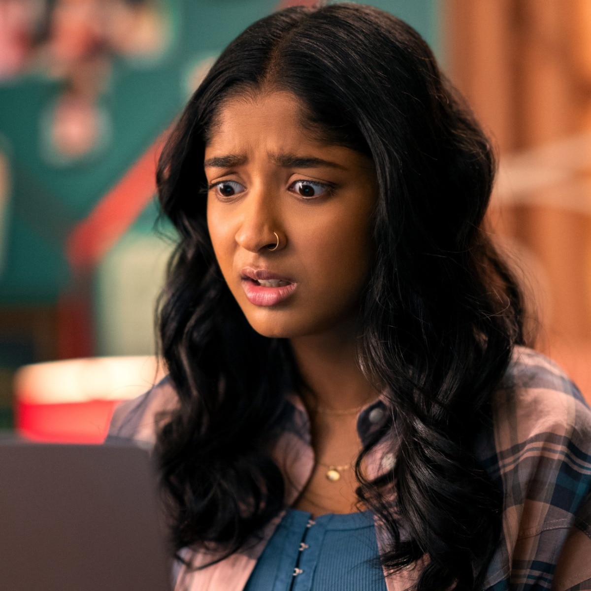 Keeping the camera on or off: What’s the right way to go about professional meetings?