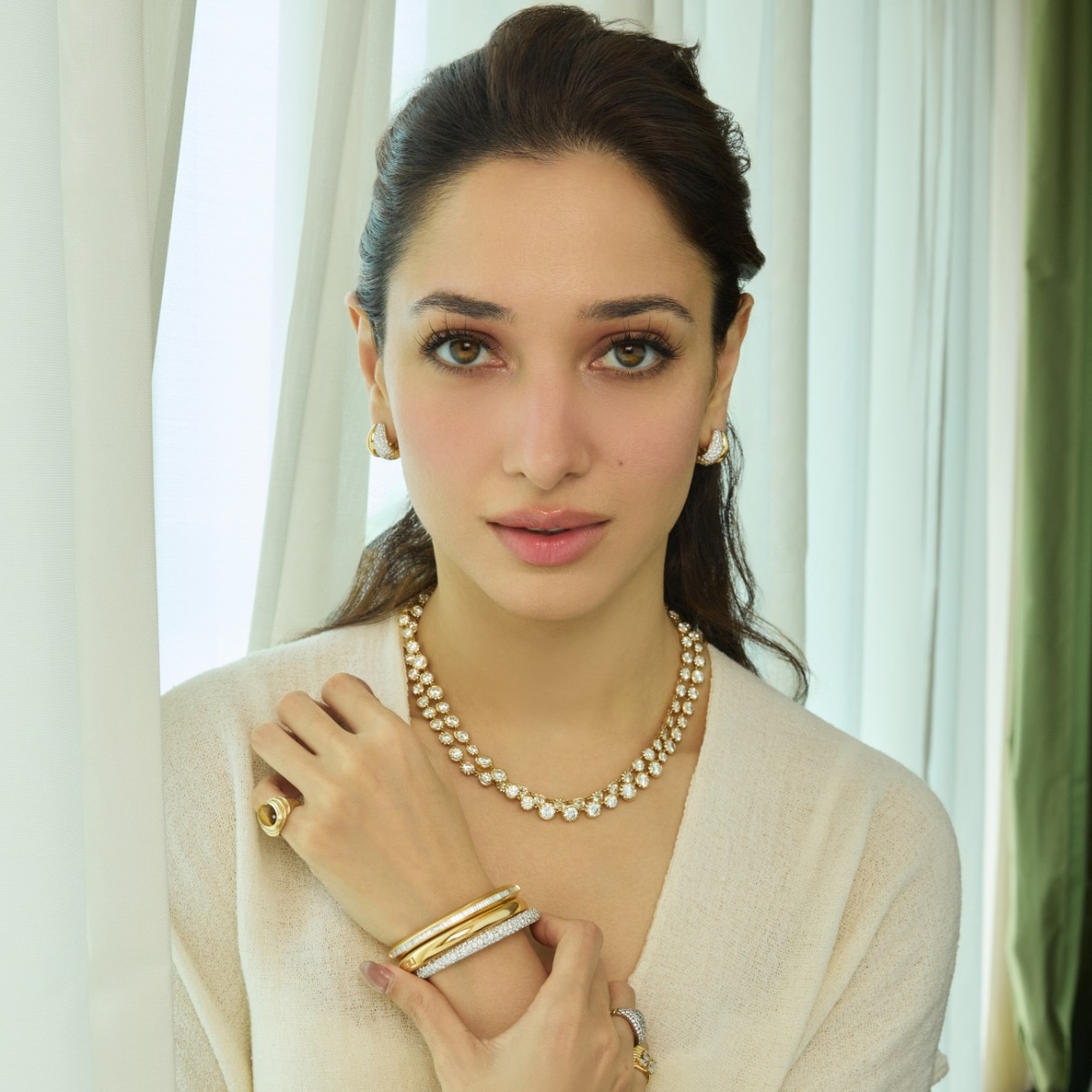 Dainty diamond jewellery for everyday shine, minus the fuss
