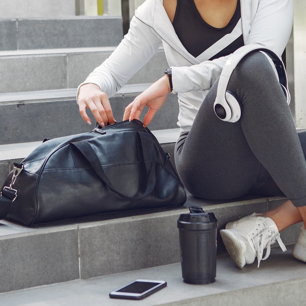 Your guide to building a hot girl gym bag