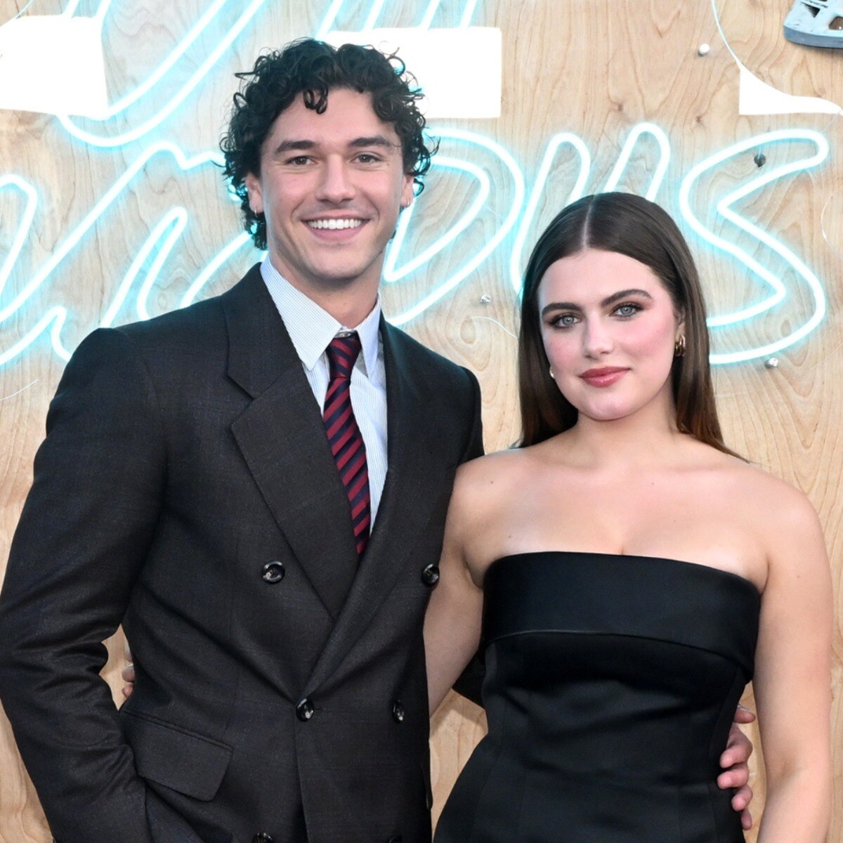 'Off Campus' stars Ella Bright, Belmont Cameli, and others spill the tea on bringing the viral hockey romance books to screens