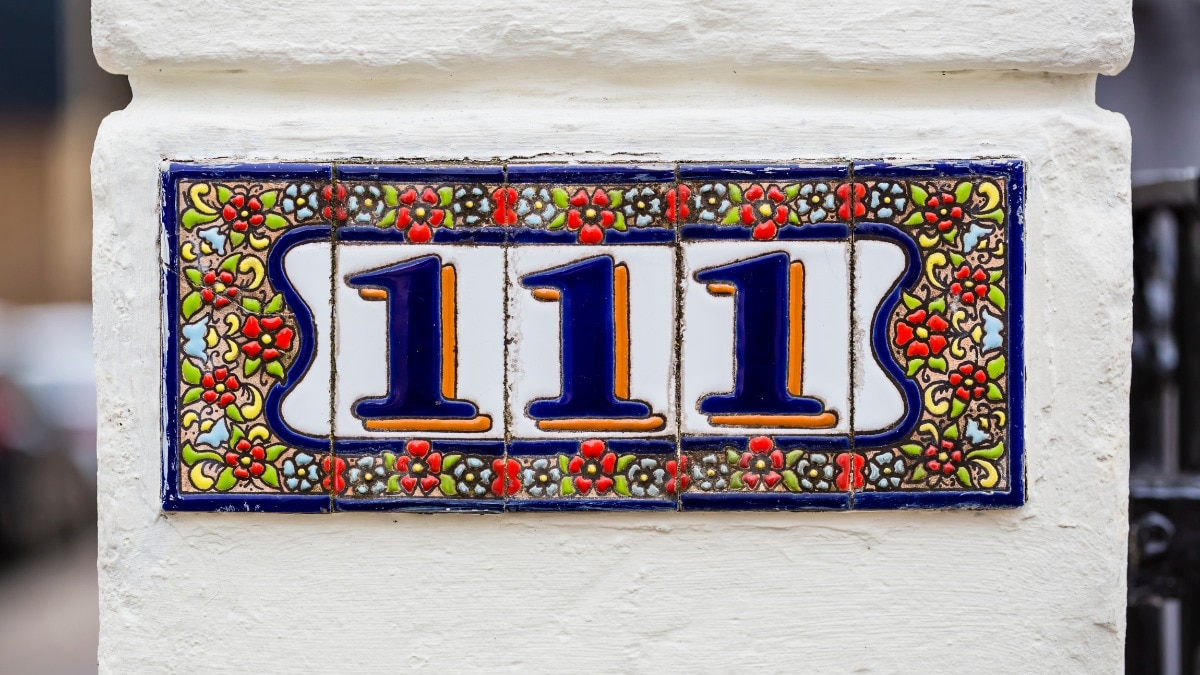 A guide to decoding angel numbers for anyone waiting for a sign from the universe