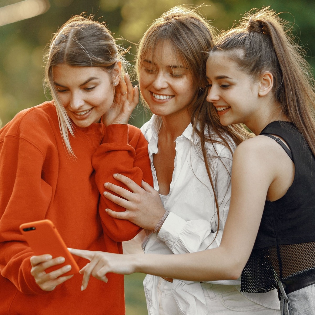Are screenshots ruining dating for everyone?
