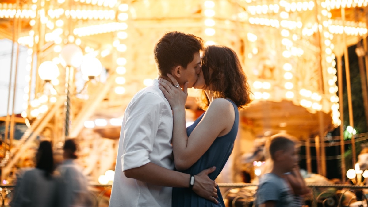 45 fun date ideas that are way better than dinner and drinks