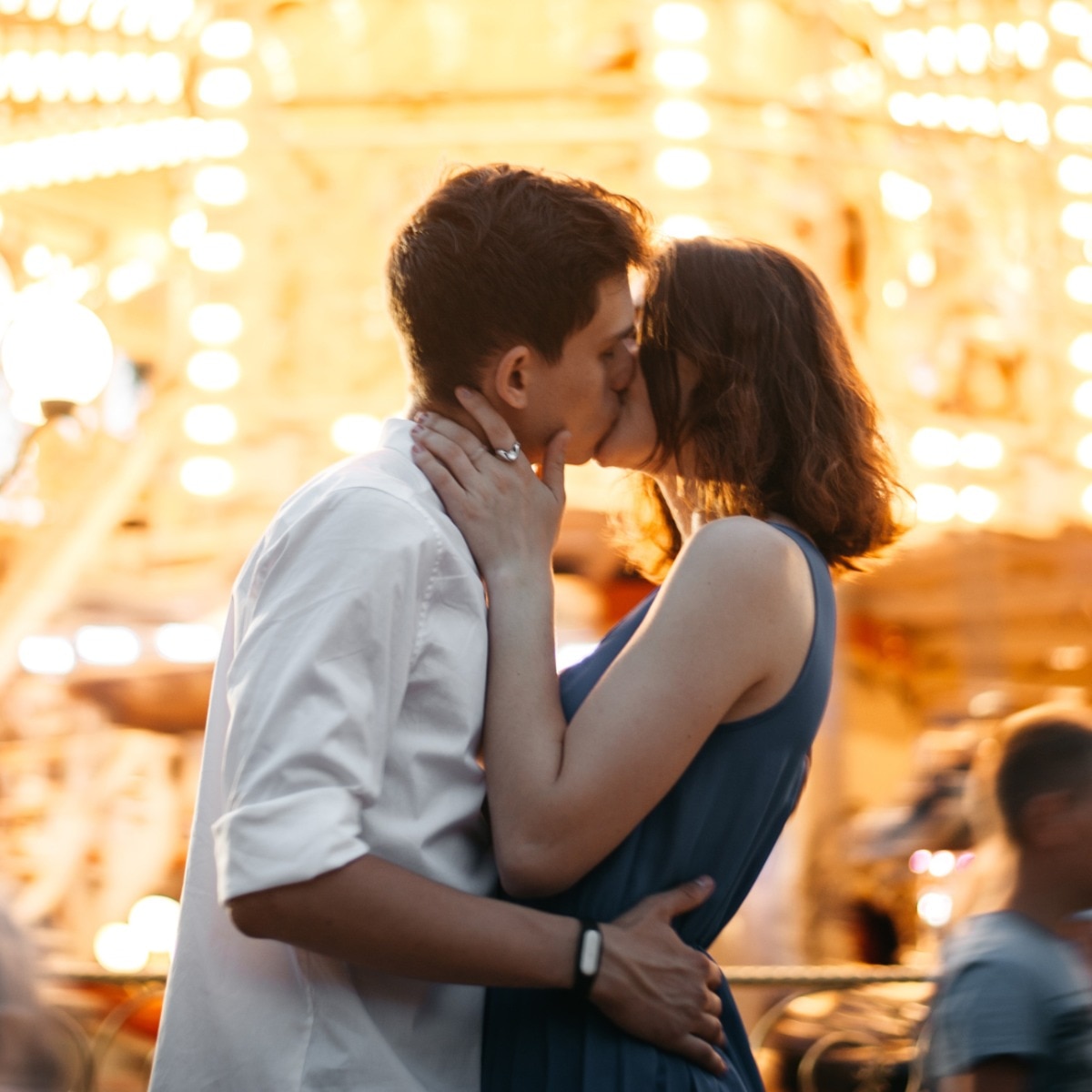 45 fun date ideas that are way better than dinner and drinks