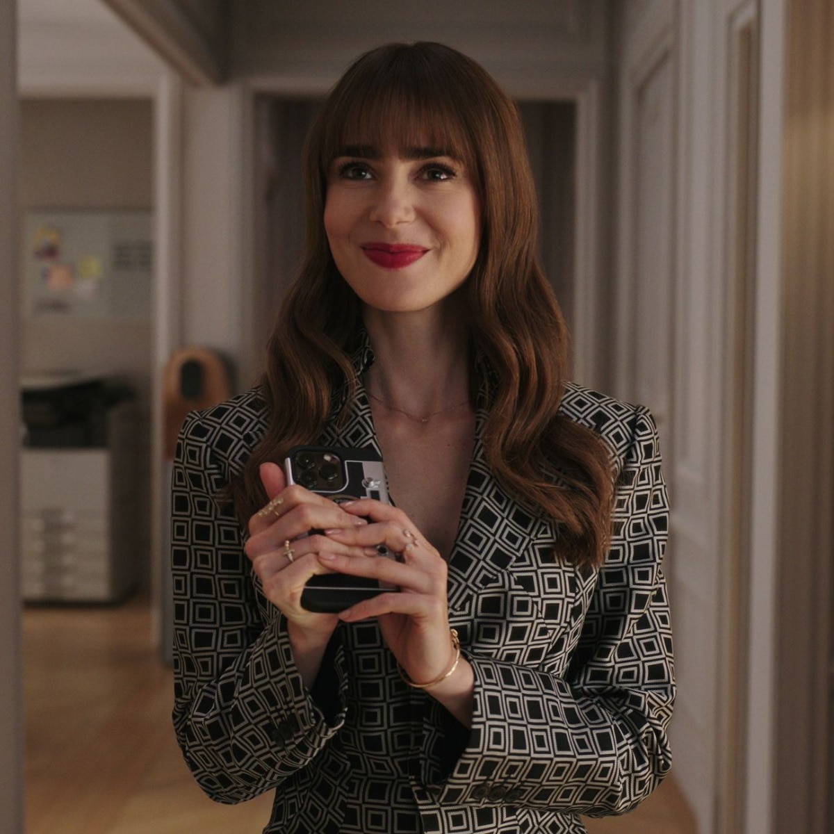 Team Cosmo’s most embarrassing doomscrolling addictions, revealed