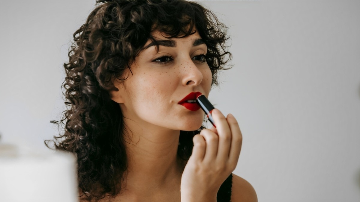 Slay and stay hydrated with makeup that moisturises