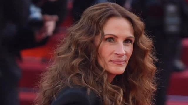 Happy birthday to our favourite rom-com queen—Julia Roberts, forever our pretty woman!