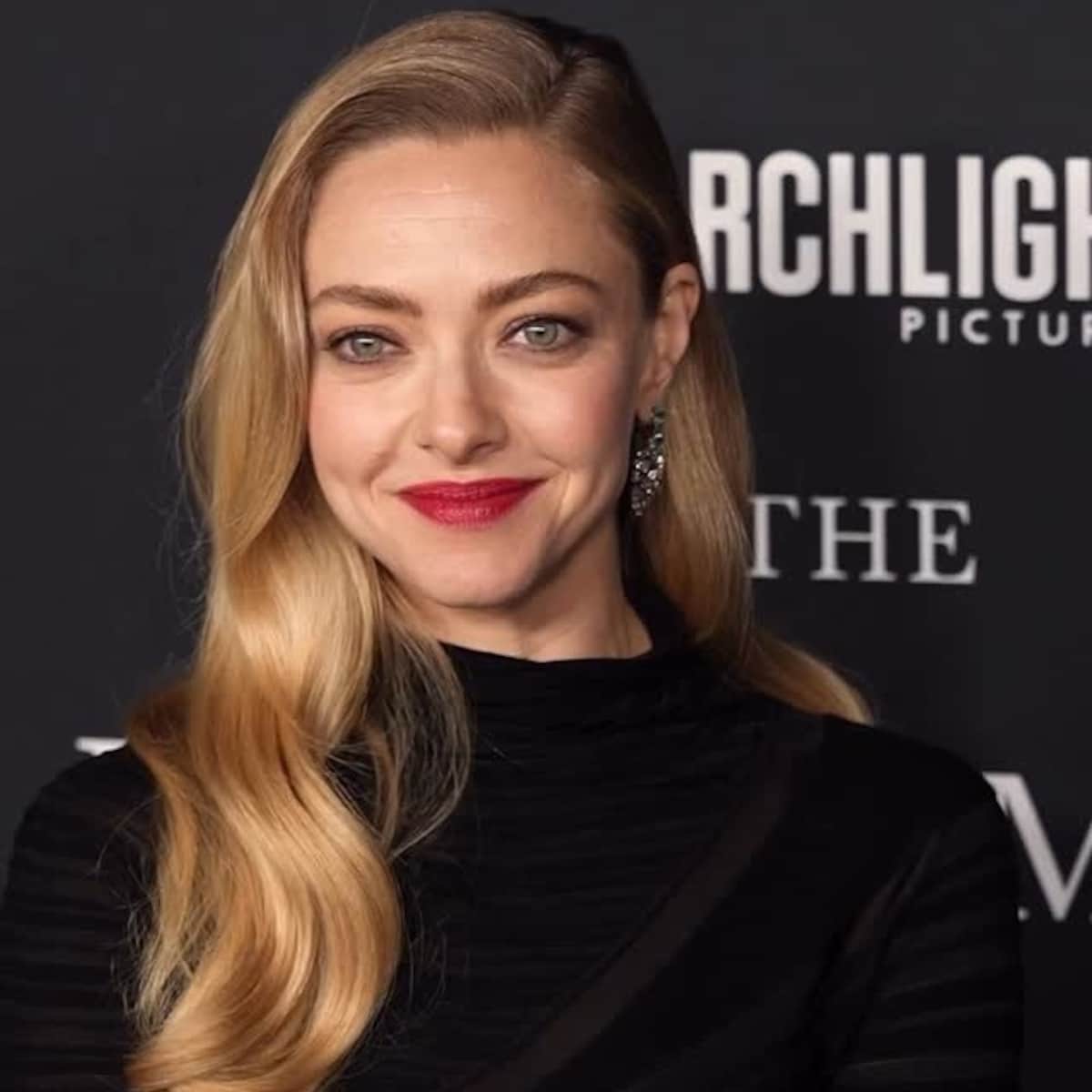 Amanda Seyfried goes minimal, mysterious, and immaculate at the ‘Testament of Ann Lee’ premiere Amanda Seyfried goes minimal, mysterious, and immaculate at the ‘Testament of Ann Lee’ premiere