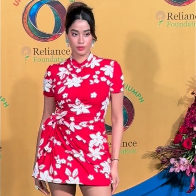 Red, floral, and fully unstoppable—Janhvi Kapoor serves a major fashion moment at United in Triumph