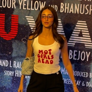 Ananya Panday shows up for BFF Shanaya Kapoor in true girl’s girl style