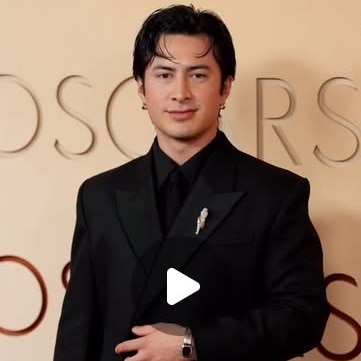 Hudson Williams keeps it sleek in Balenciaga at Oscars 2026