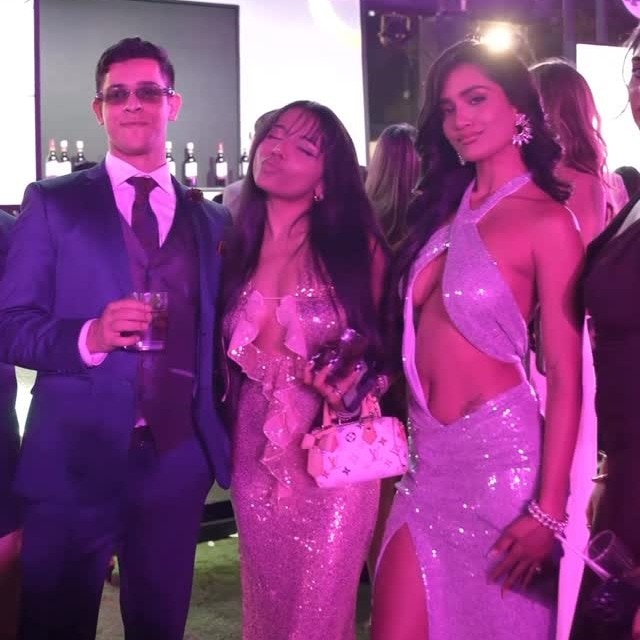 Black & White set the perfect pace at the Cosmo Blogger & Creator Awards