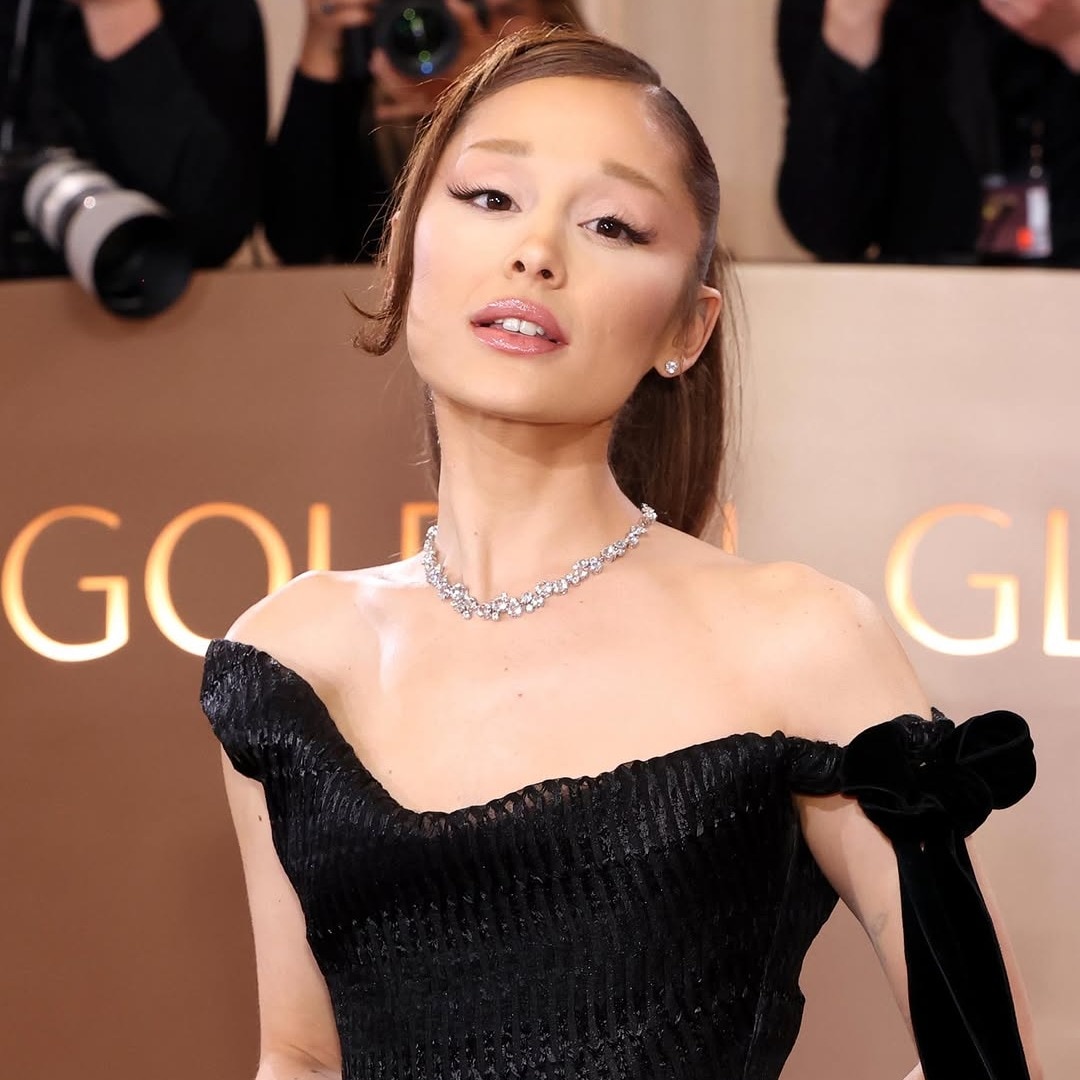 Ariana Grande returns to classic glam on the red carpet
