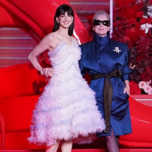 Anne Hathaway and Meryl Streep bring fashion drama to Shanghai