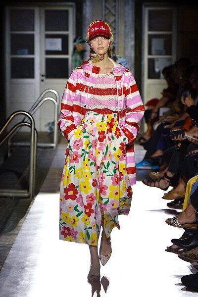 united20colors20of20benetton20opens20milan20fashion20week20with20a20poolside20fashi.-15.jpg