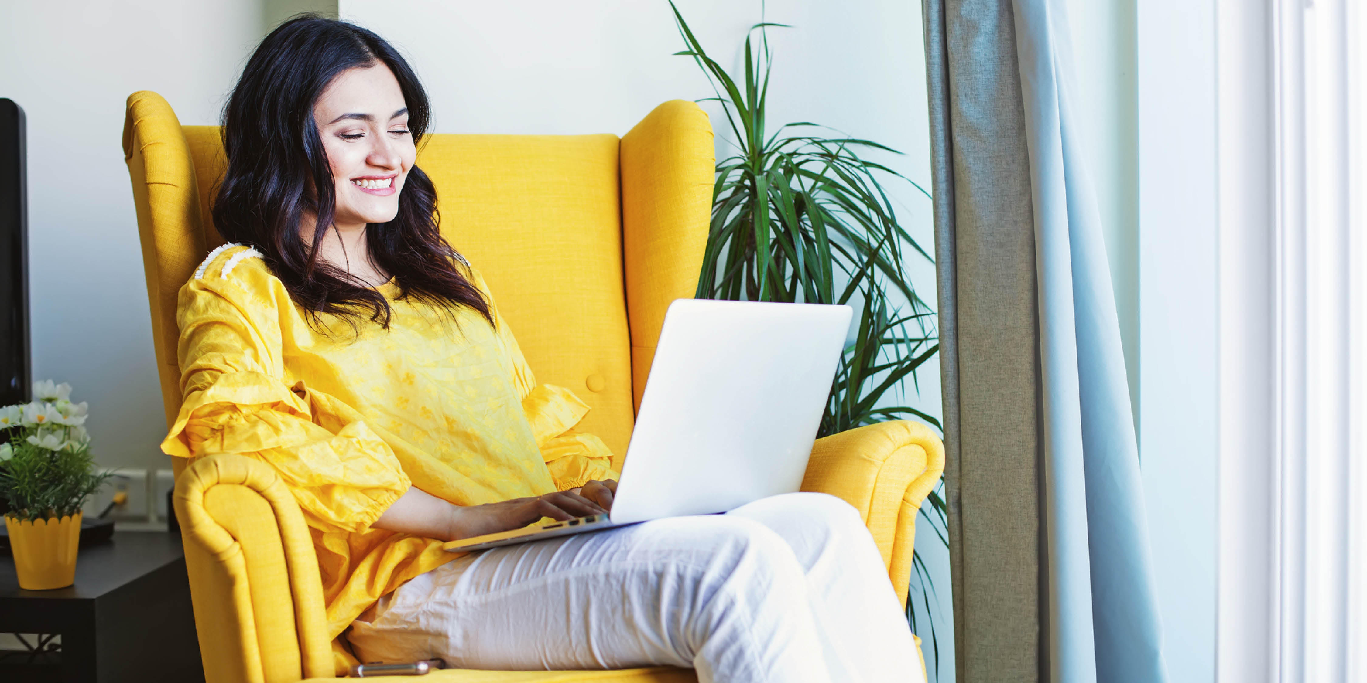 10 Beauty Products That Protect Your Skin from Blue Light Damage