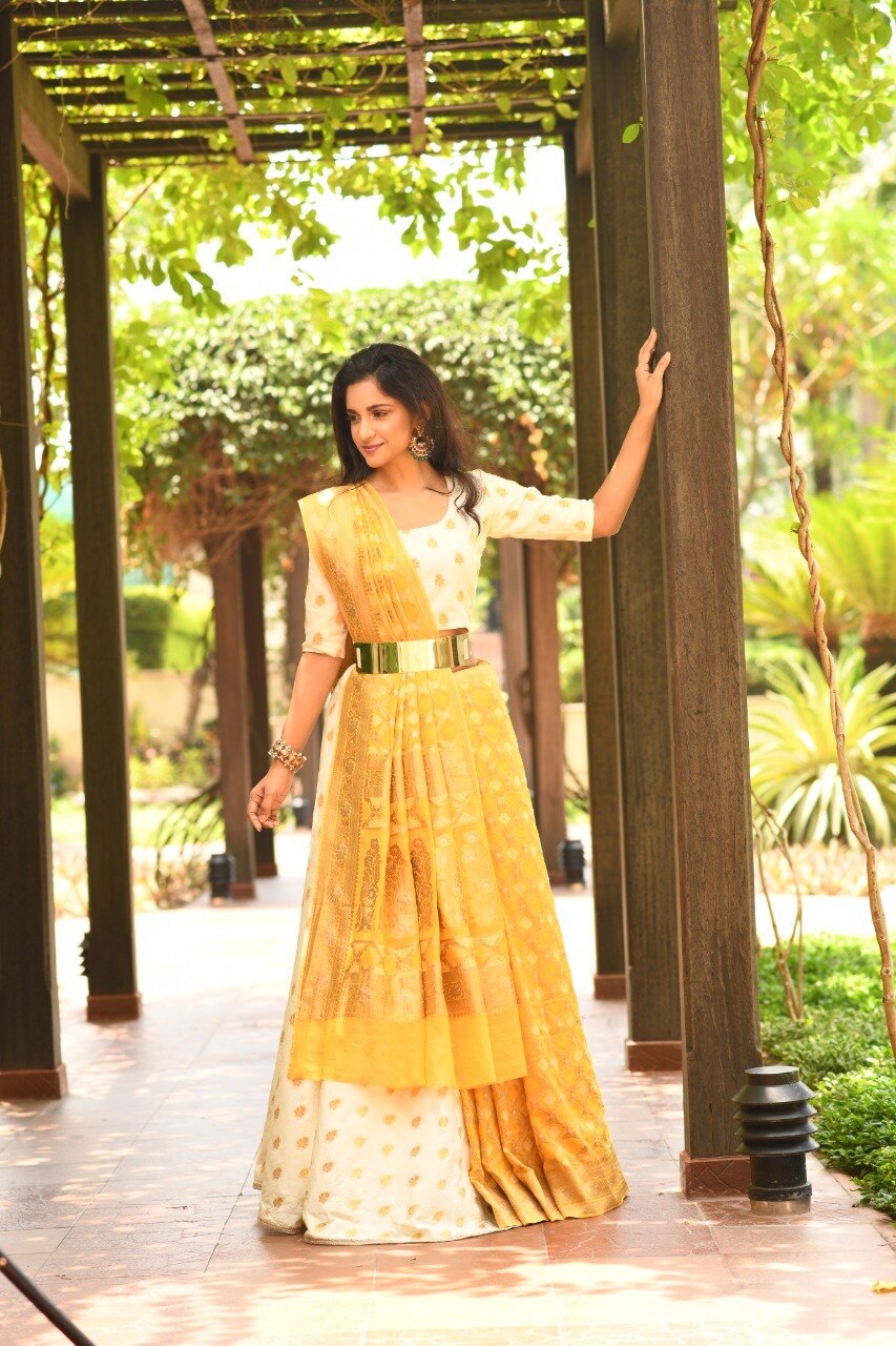 saree20over20lehenga_20draping20by20dolly20jain.jpeg