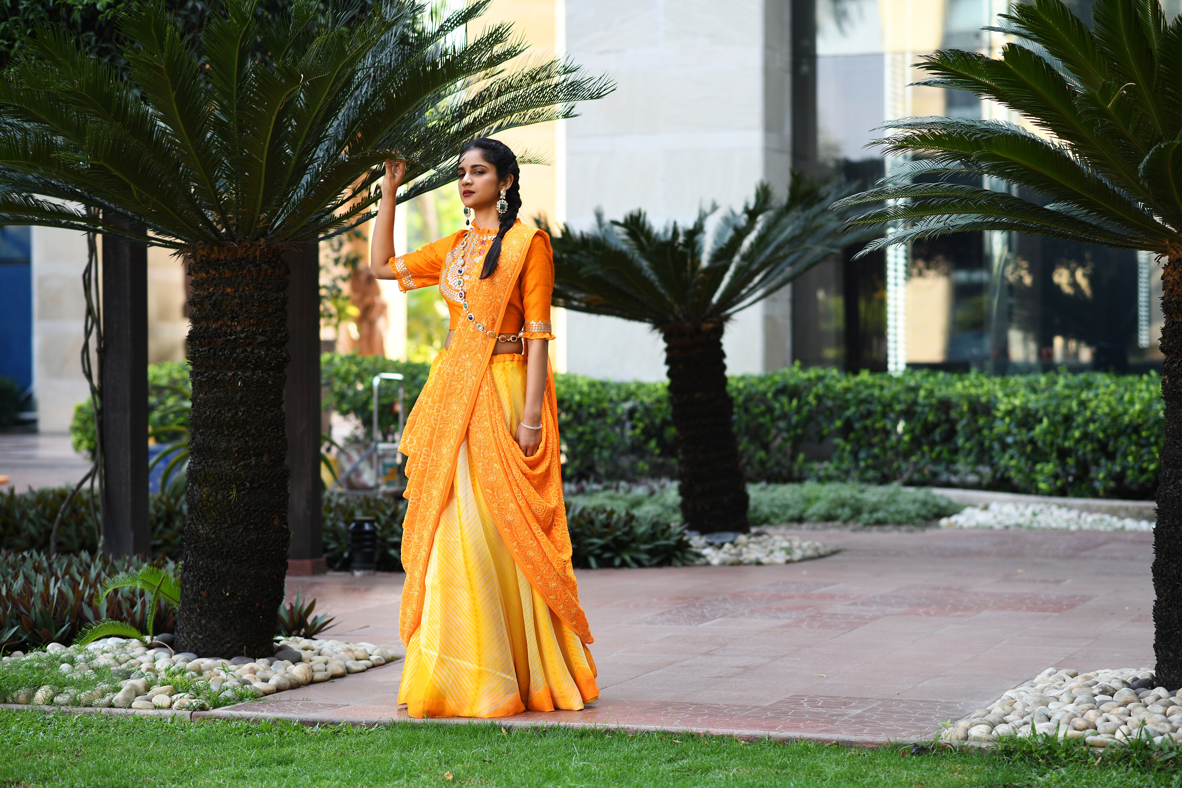 Sari over lehenga