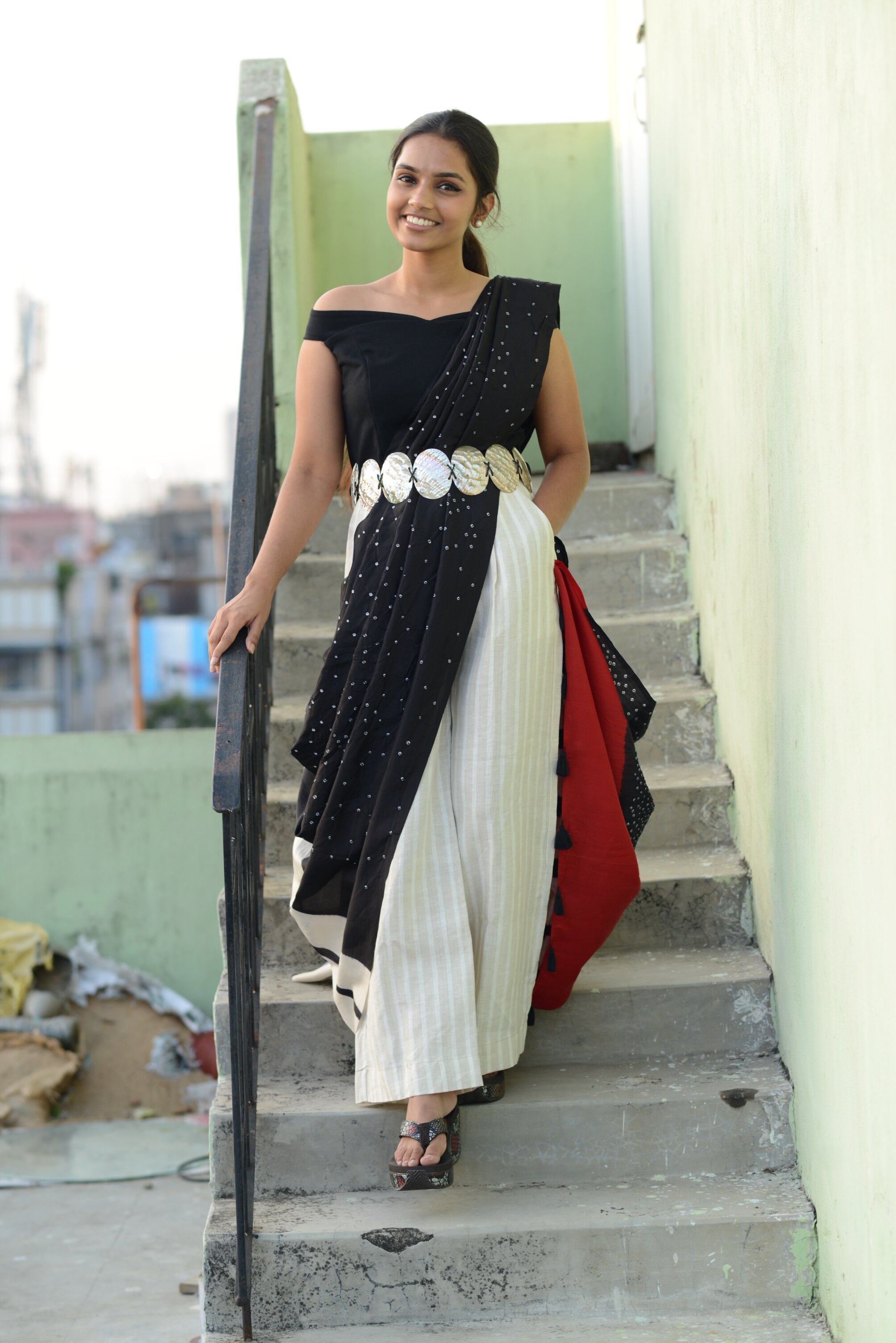 saree20over20pants_20draping20by20dolly20jain2028329.jpg