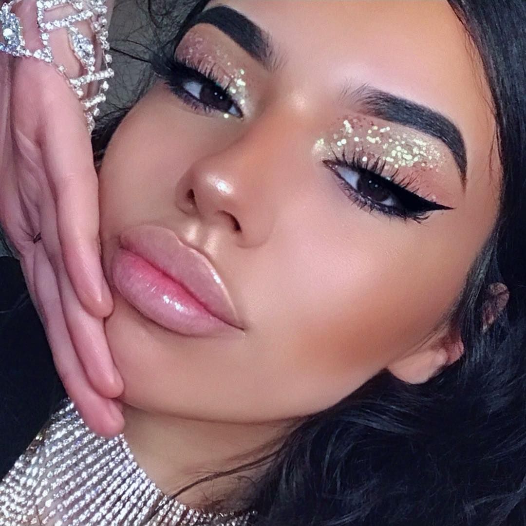 Bare Glitter Glam