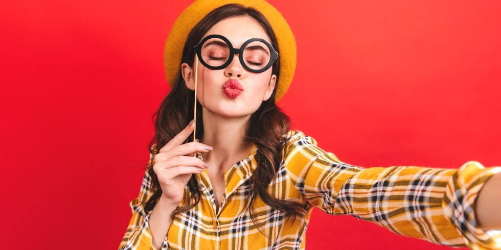  5 Zodiac Signs Most Likely to Become Social Media Sensations