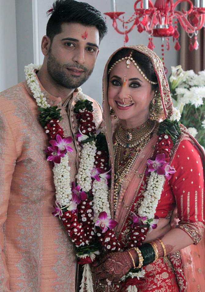 04urmila_matondkar_wedding1.jpg