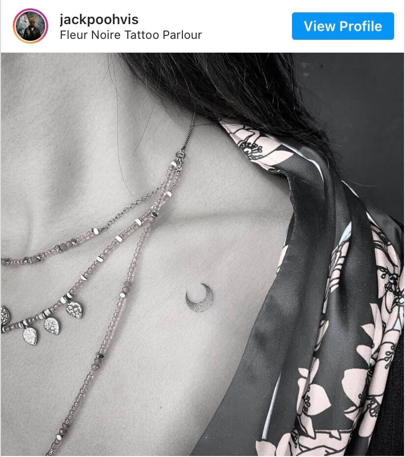 This Soft Gradient Moon