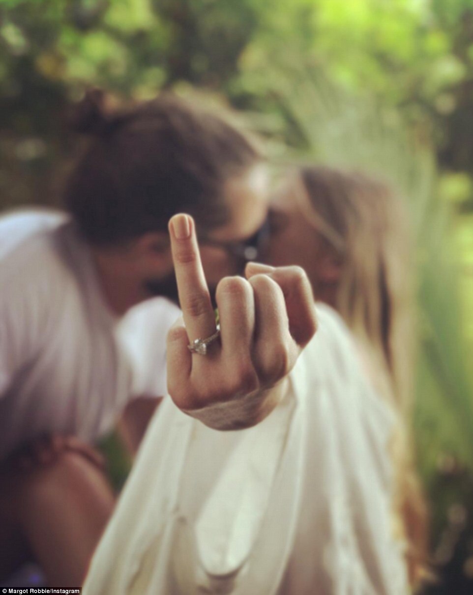 margot_robbie_2.jpg