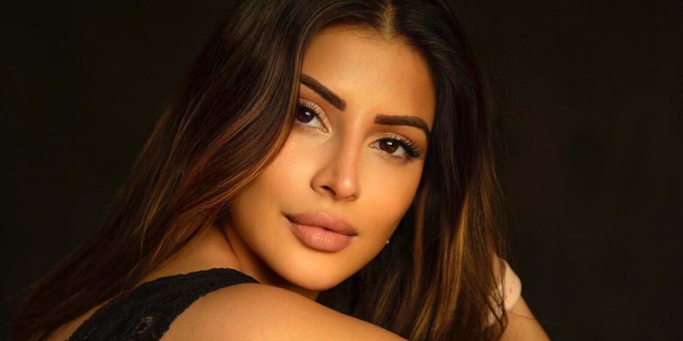 5 Minutes With Karishma Kotak 5 Minutes With Karishma Kotak